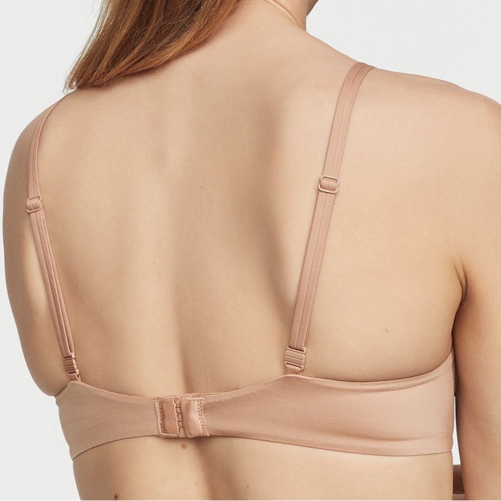 Victoria’s Secret Smooth Push-Up Bra - Picture 2 of 4